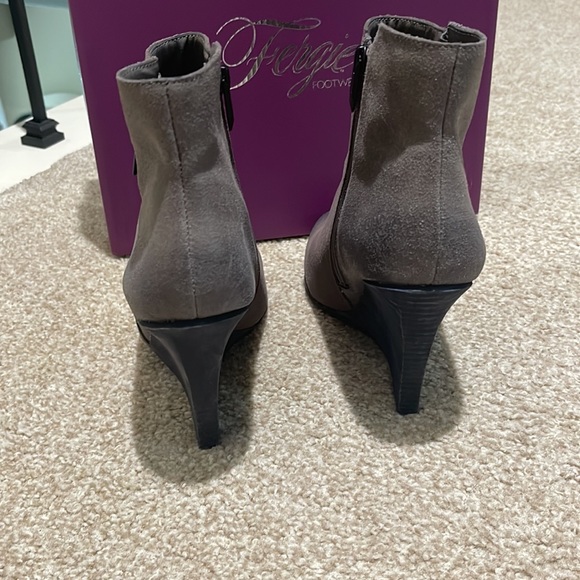 Grey booties - Picture 2 of 4